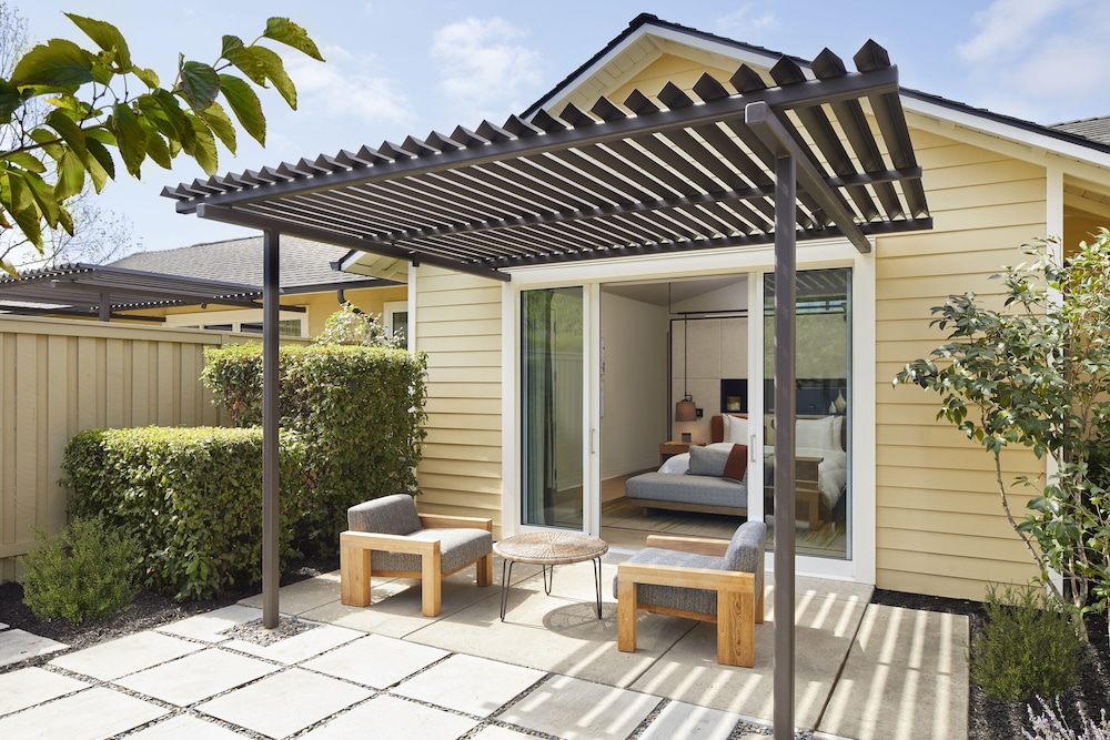 Room, 1 King Bed, Terrace (Fireside Garden) - Photo 4