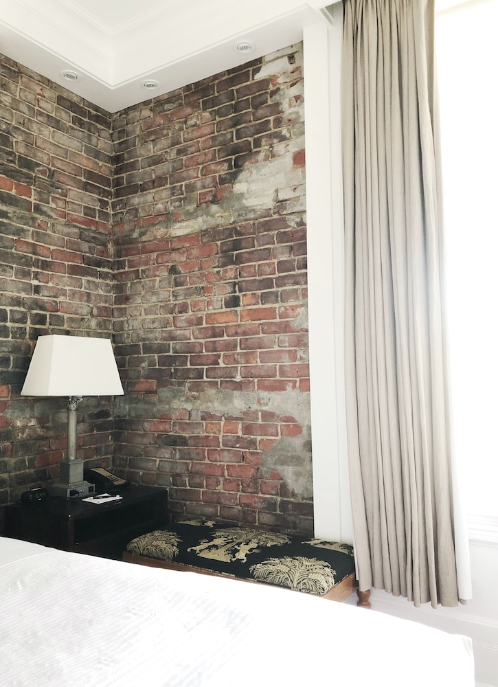 Standard Room, 1 Double Bed Separate Shared Bathroom thumbnail 5