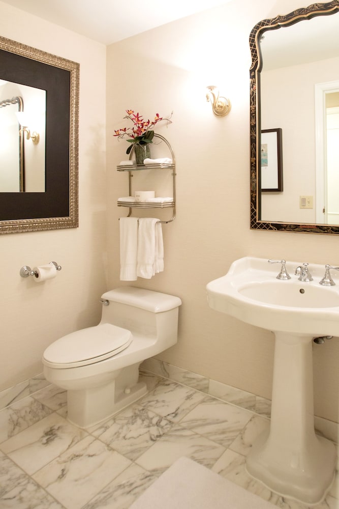 Executive Suite photo 3