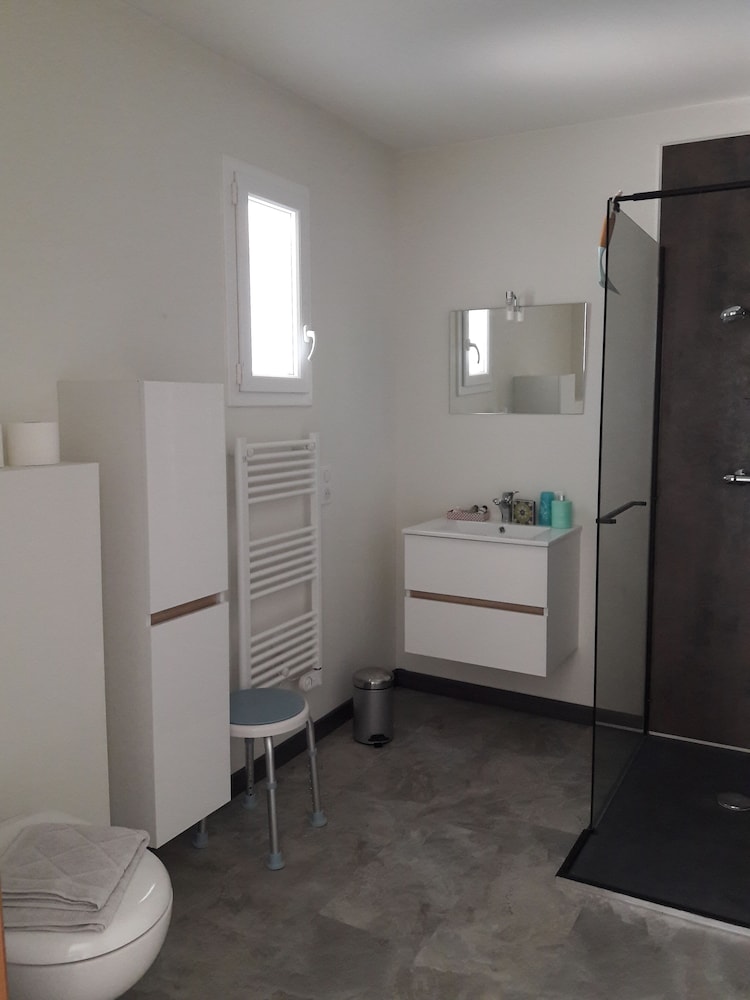 Studio, Accessible, Private Bathroom photo 3