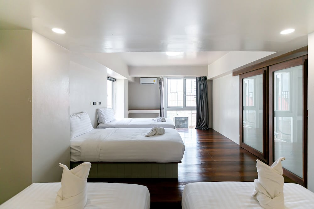 Deluxe Family Suites photo 3