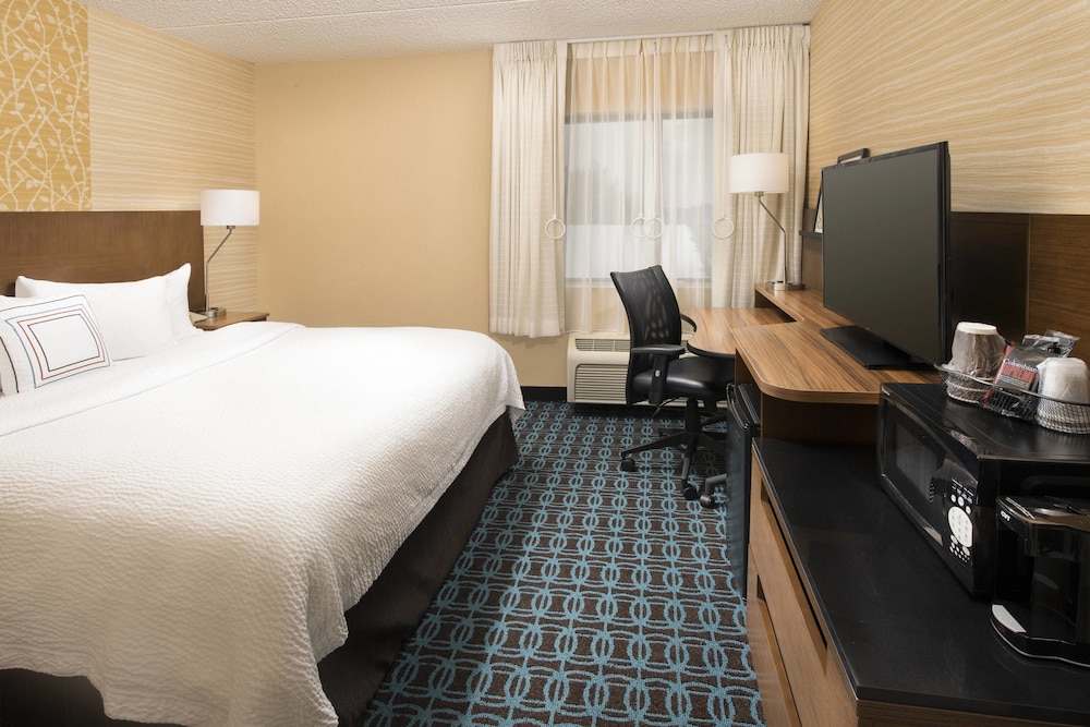 Room, 2 Queen Beds (Hearing Accessible) photo 1
