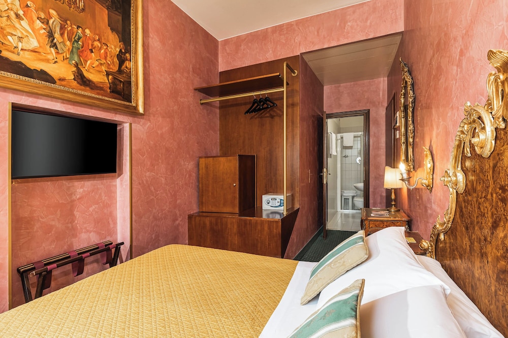 Luxury Double or Twin Room, Canal View photo 3