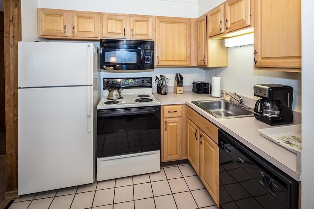 Condo, Multiple Beds (Whiffletree A5) photo 3