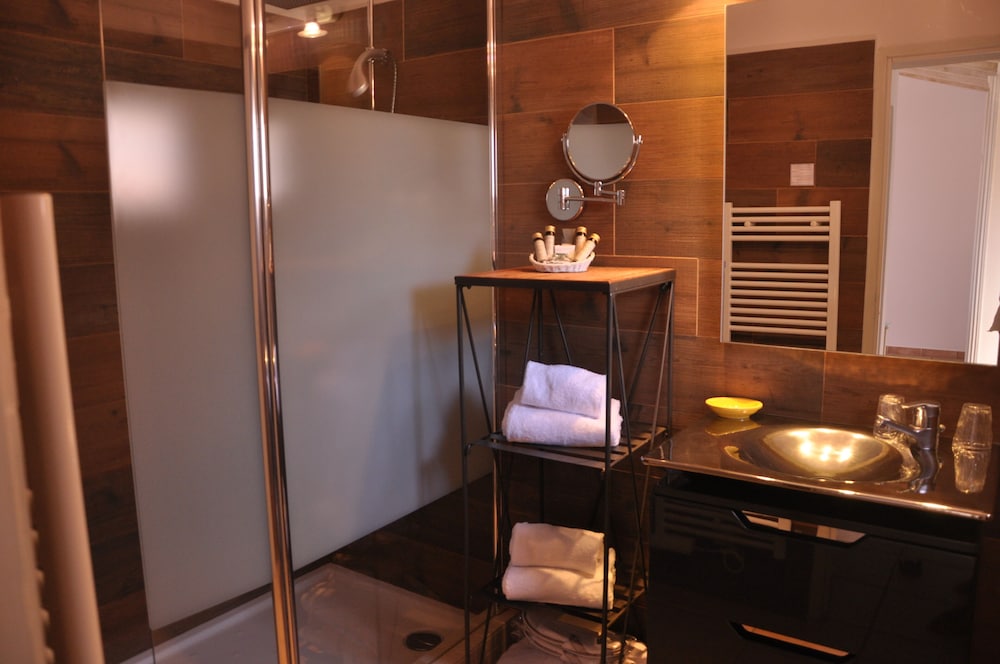 Double Room (Privilege) - Photo 2