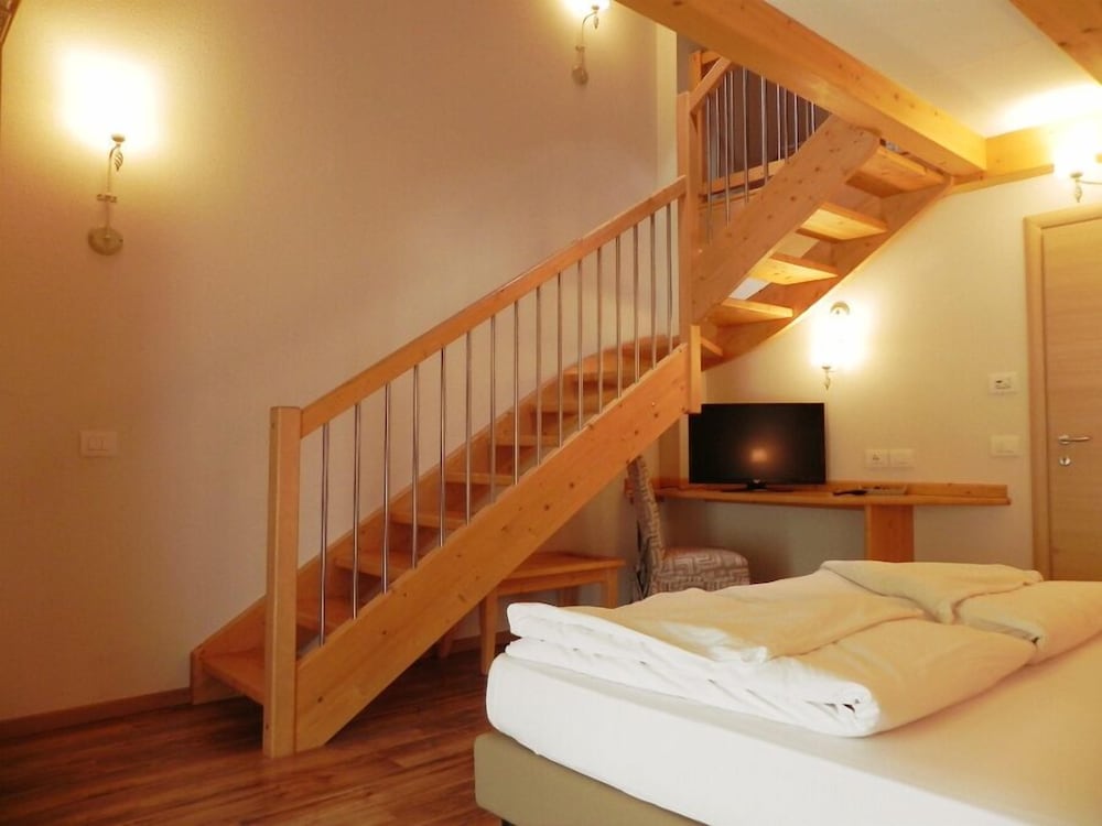 Family Room, Multiple Beds photo 1