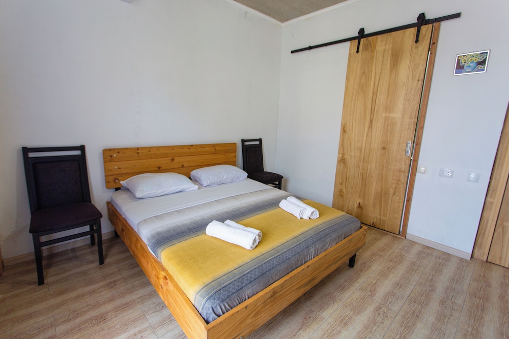 Comfort Double Or Twin Room, Balcony, Garden View photo 2