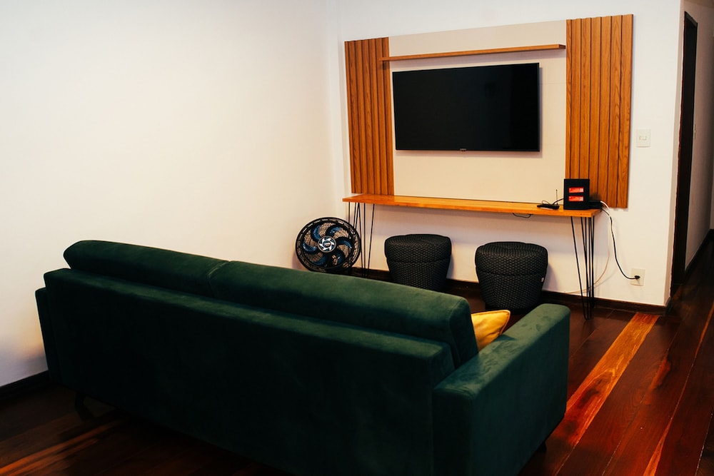 Apartment photo 1