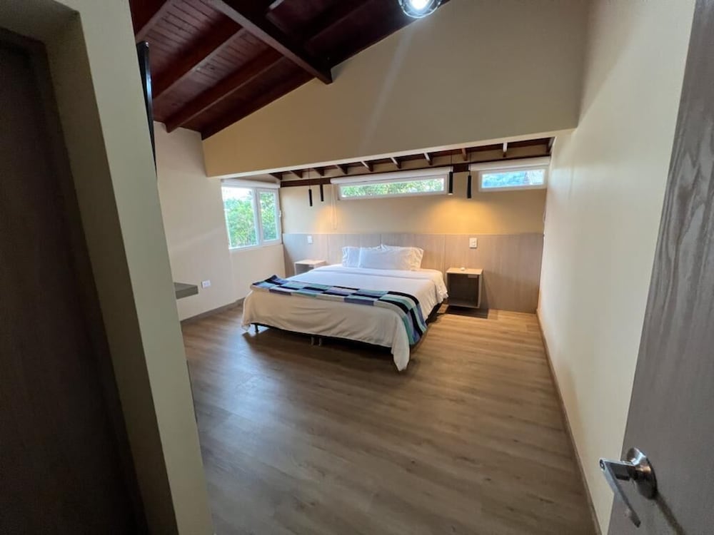 Deluxe Room - Photo 2