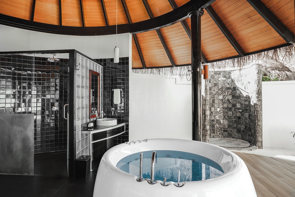 Deluxe Beach Villa Free Seaplane Transfer for 2 guests (7+Nights, Stays til 26 Dec'25) photo 3