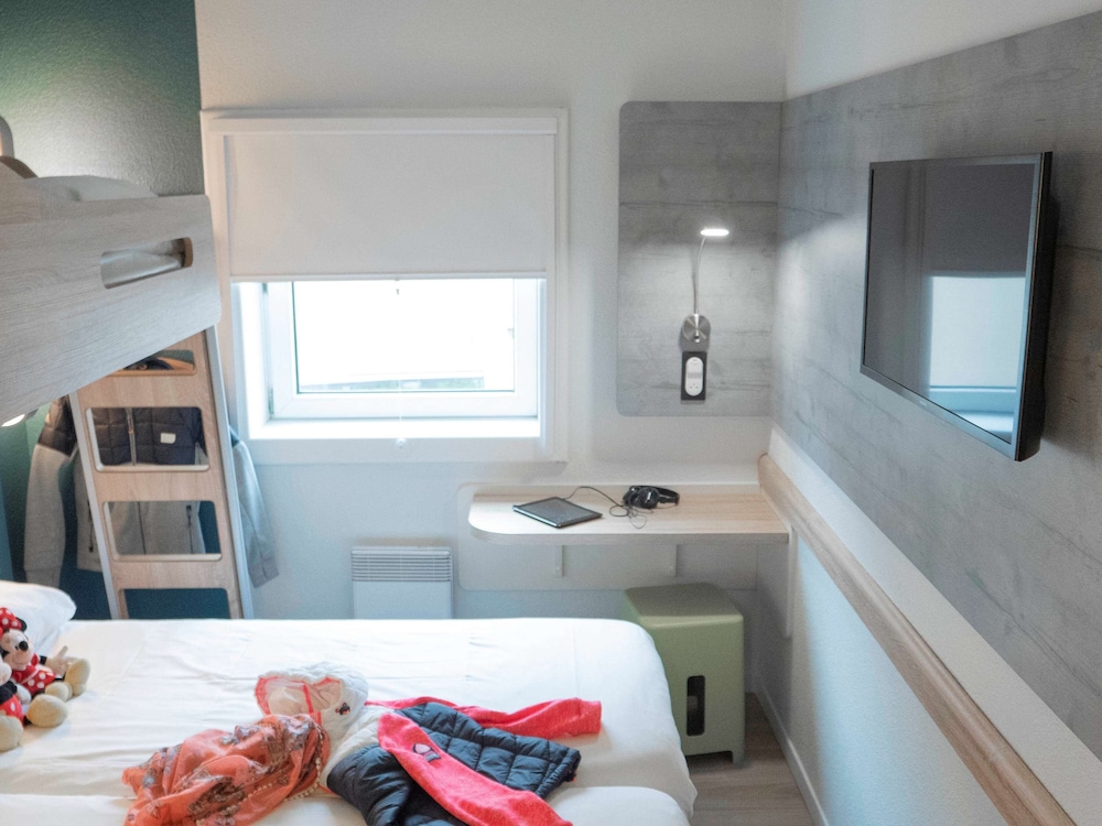 Triple Room, 3 Twin Beds photo 3