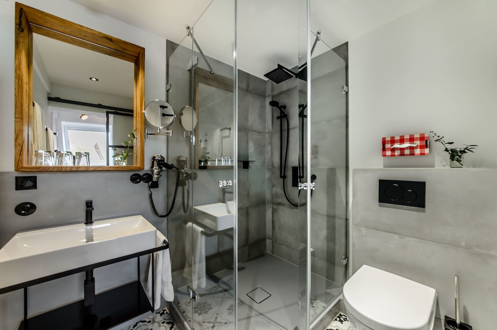 Triple Room - Photo 13