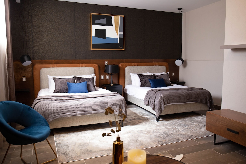Grand Double Room