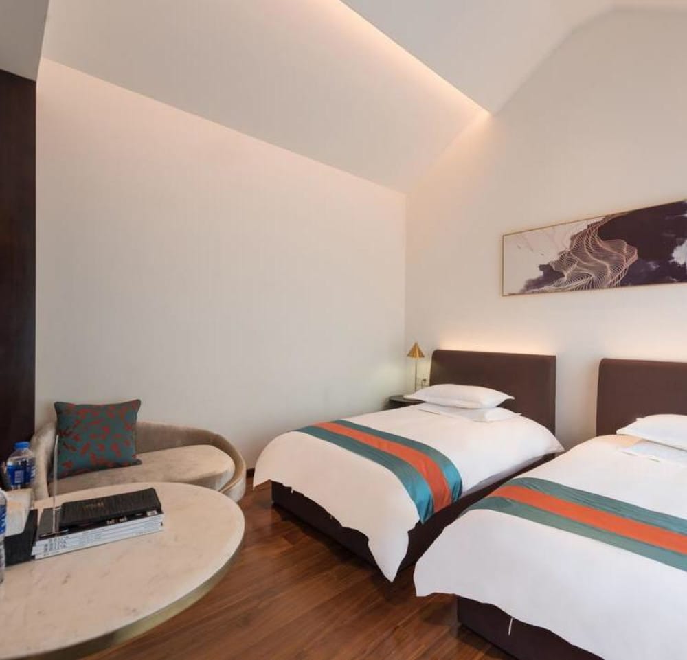 Premier Twin Room