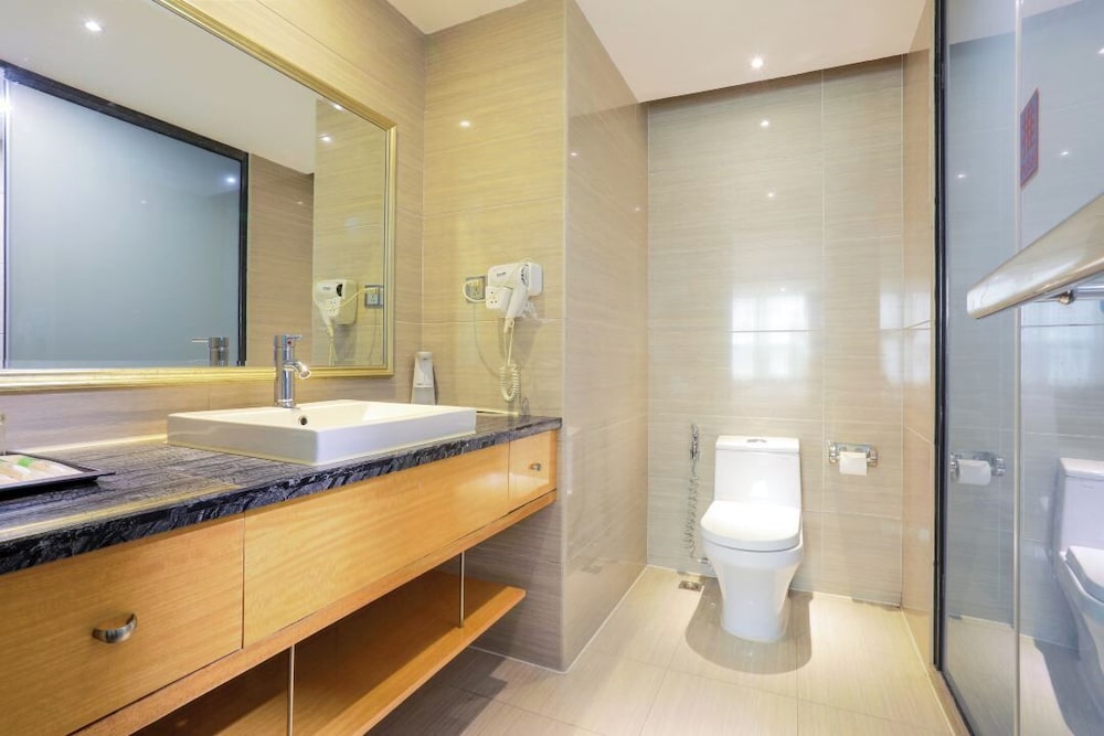Classic Twin Room, City View photo 2
