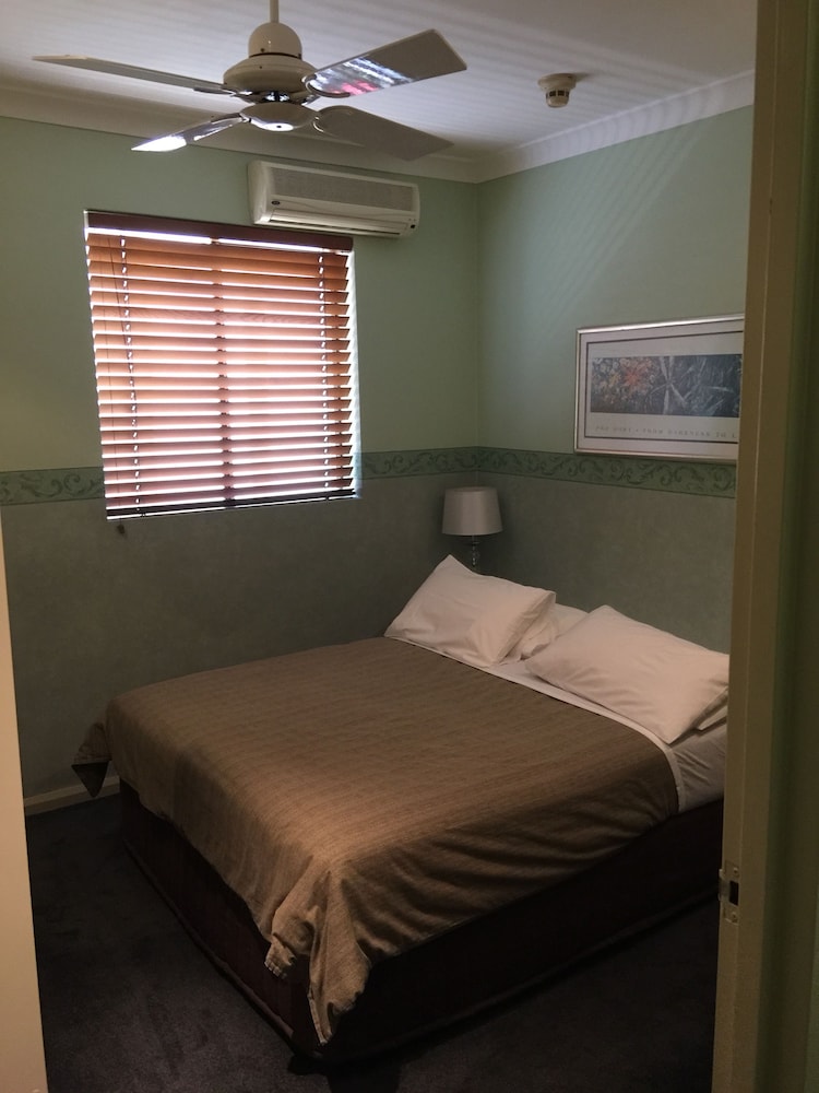Standard Room photo 2