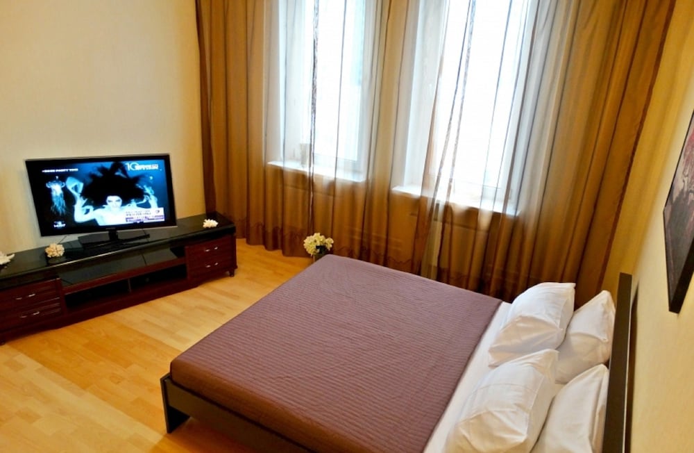 Apartment photo 1