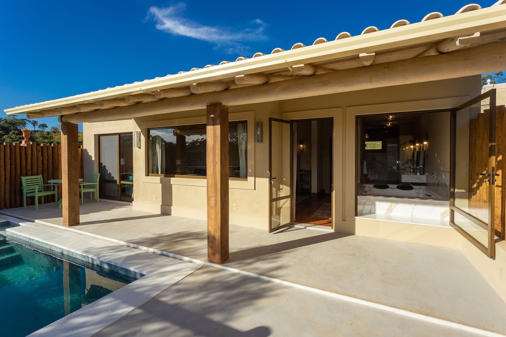 Presidential Bungalow photo 2