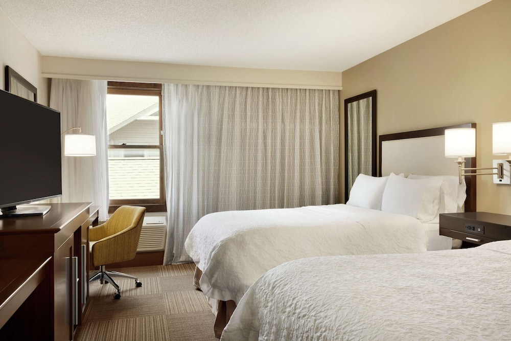 Premium Room, 2 Double Beds, Accessible, Bathtub (Mobility & Hearing)