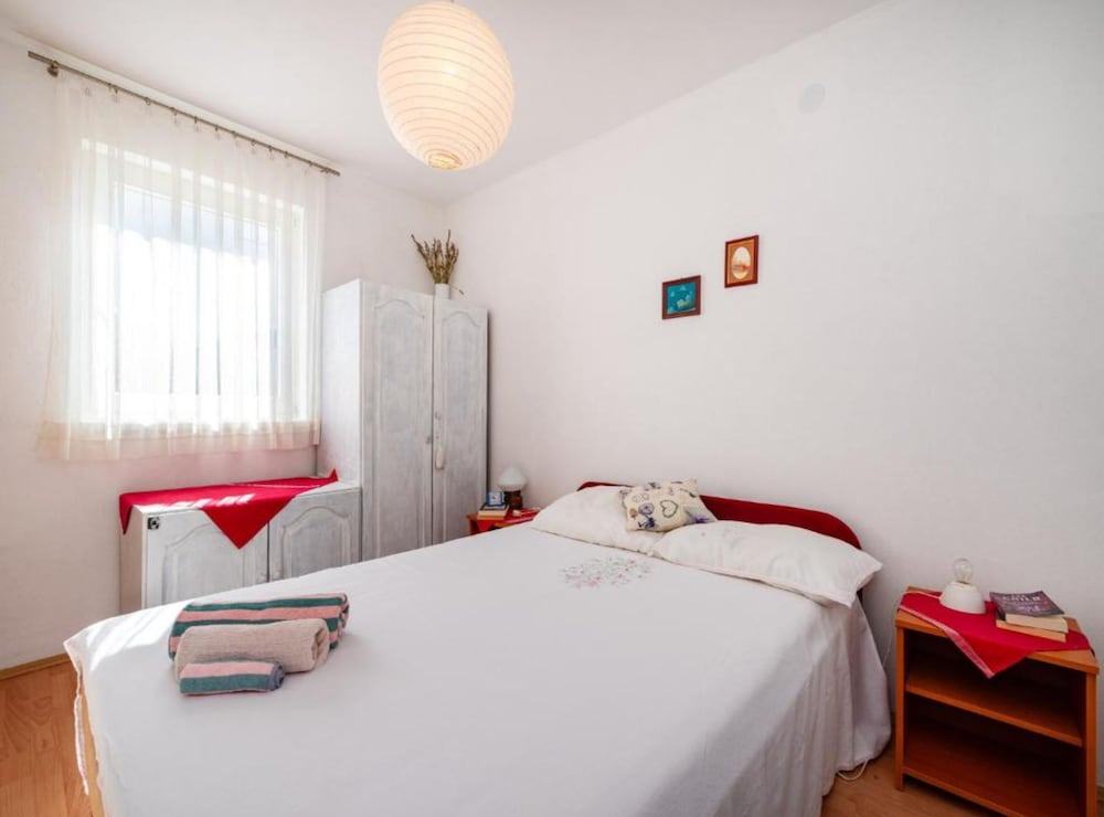 House (Three Bedroom House With Sea View) photo 3