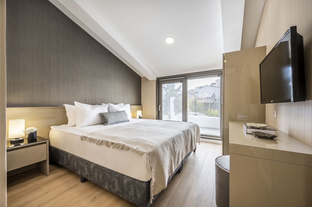 Queen Terrace Penthouse photo 1