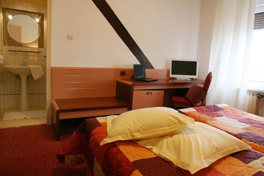 Triple Room photo 3