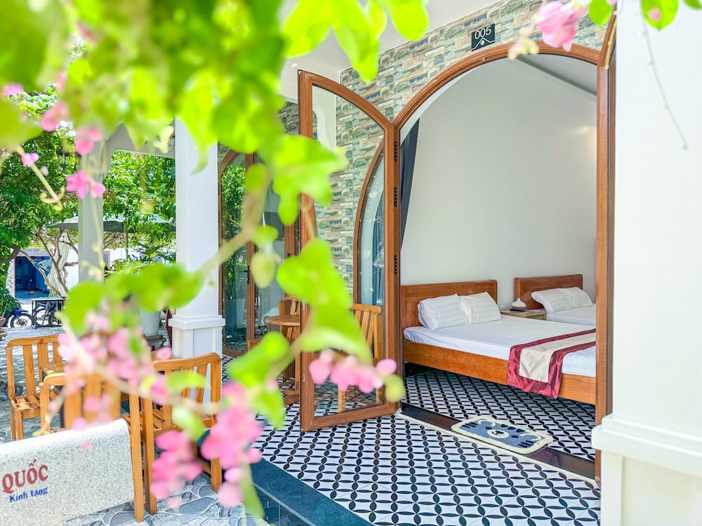 Family Double Room, Garden View