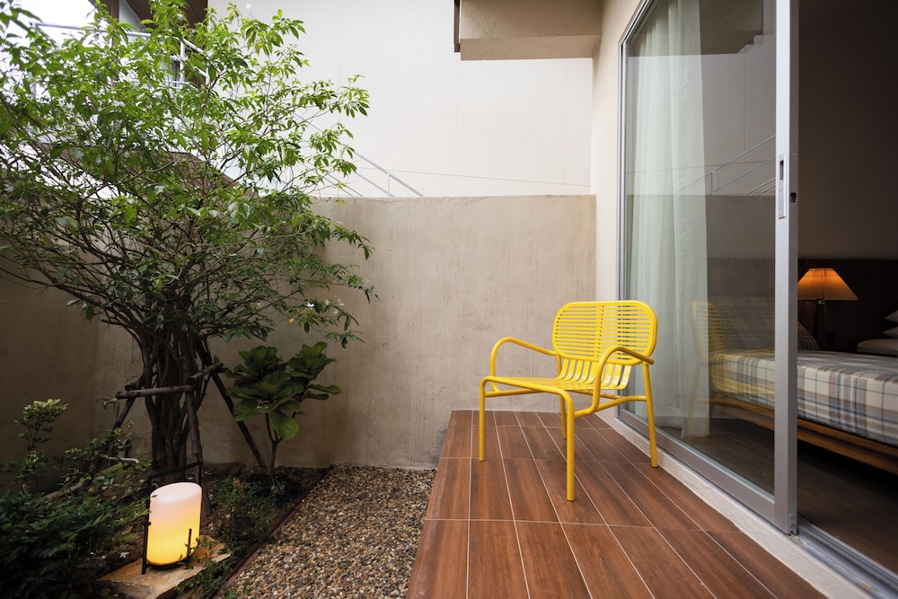 Deluxe Double Room, Balcony, Garden View