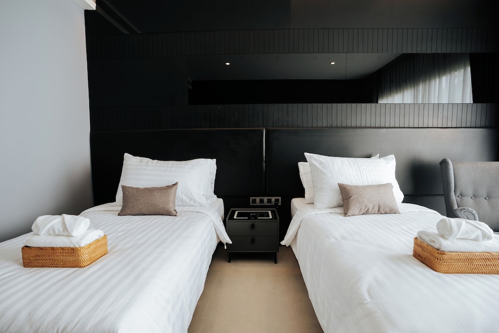 Superior Twin Room, Balcony, River View - Photo 16