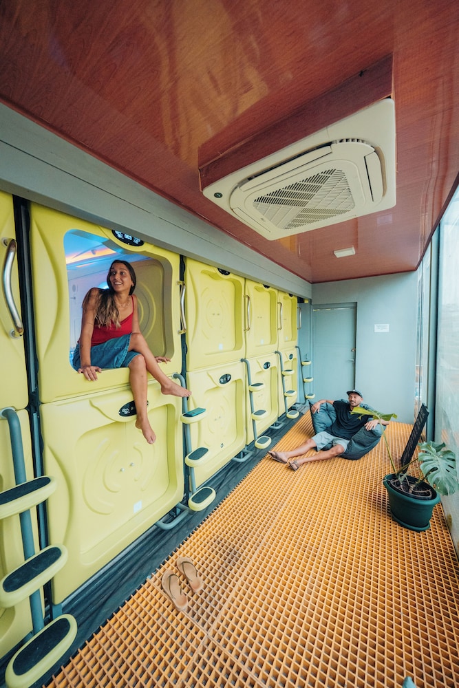 Deluxe Shared Dormitory, Multiple Beds, Non Smoking, Garden View photo 1