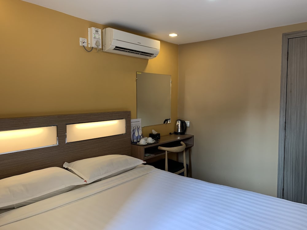 Economy Double or Twin Room photo 1