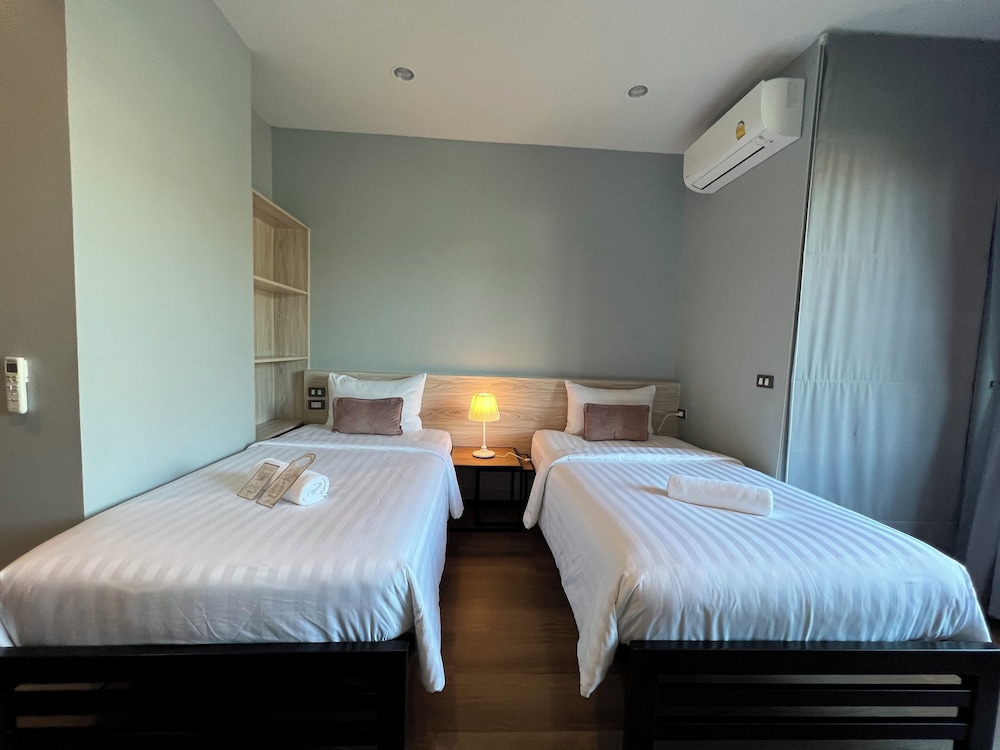Deluxe Twin Room - Photo 2