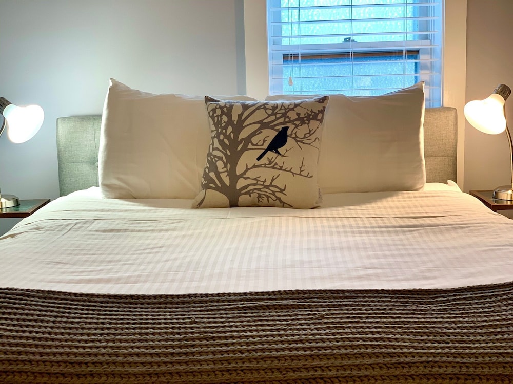 Standard Room, 1 Queen Bed (First Floor - Room 6A)