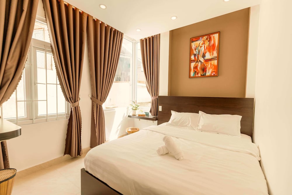 Deluxe Double Room, City View