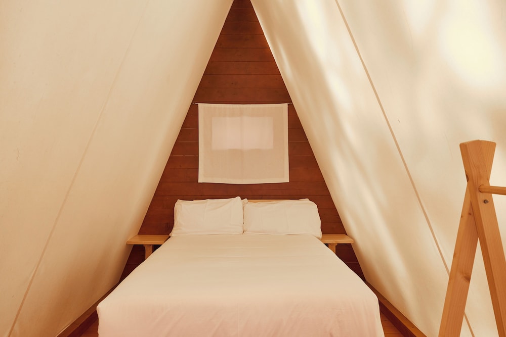 Basic Tent photo 3