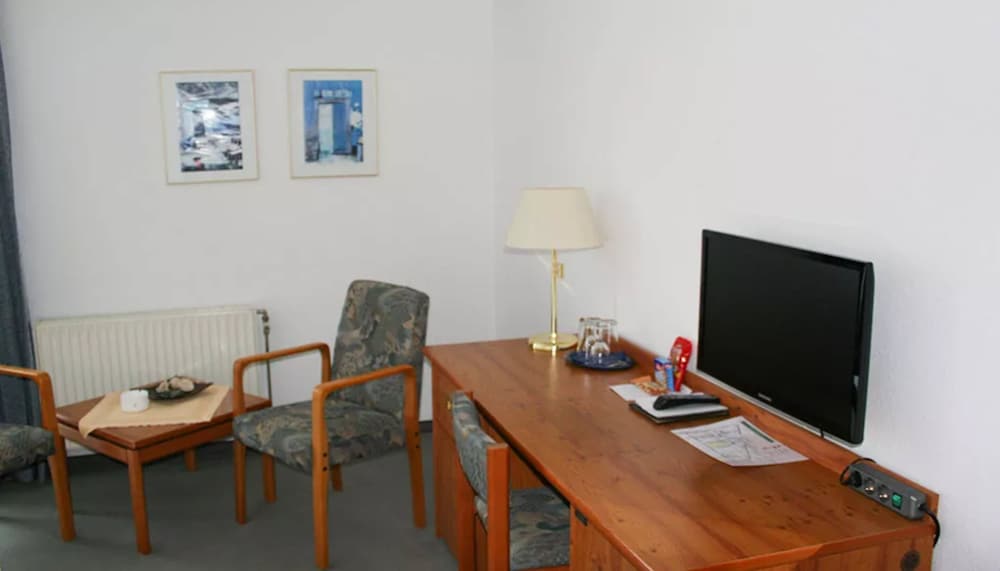 Double Room - Photo 12