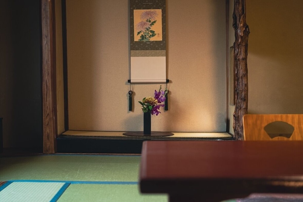 Standard Japanese-style Room for 3-4 Guests, No private bathroom, Non Smoking photo 2