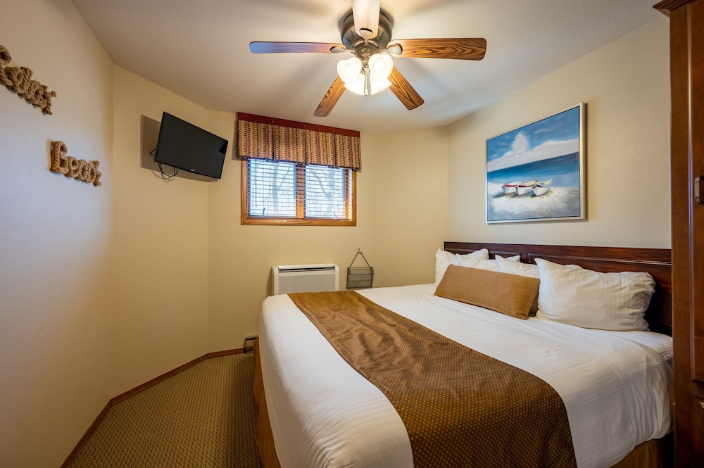 3 Bedroom 2 Bath Wood View, King/King/Queen photo 1