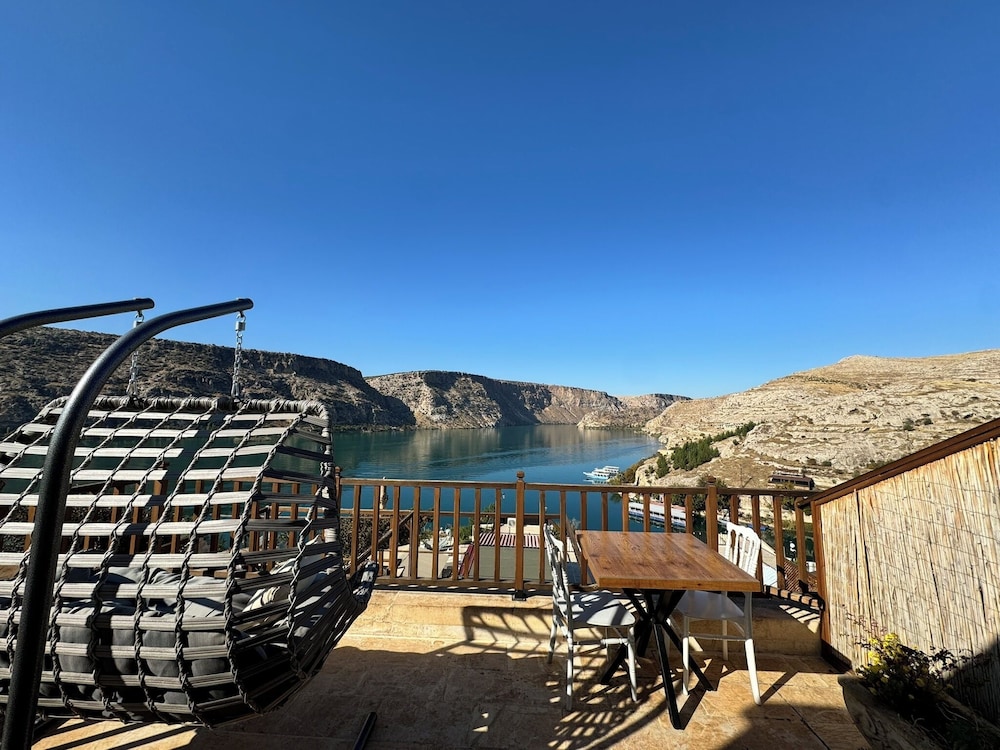 Deluxe Double Room, Balcony, Lake View photo 3