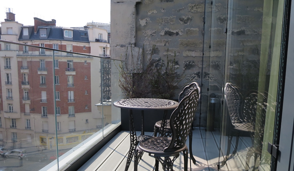 Superior Double Room, Terrace thumbnail 6