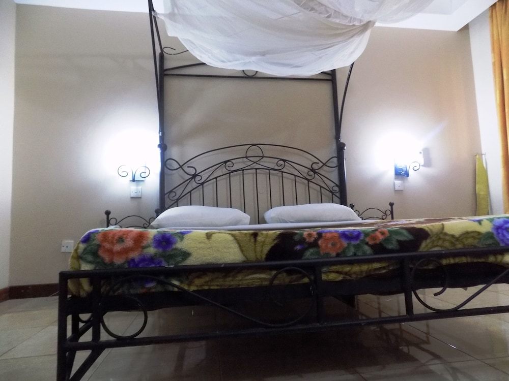 Double Room (New Wing) photo 2