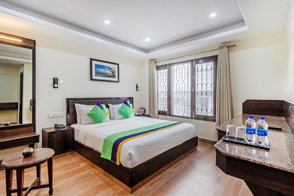 Standard Double Room, 1 King Bed photo 1