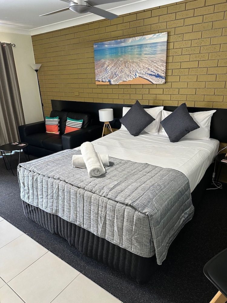 Standard Double Room, 1 Queen Bed