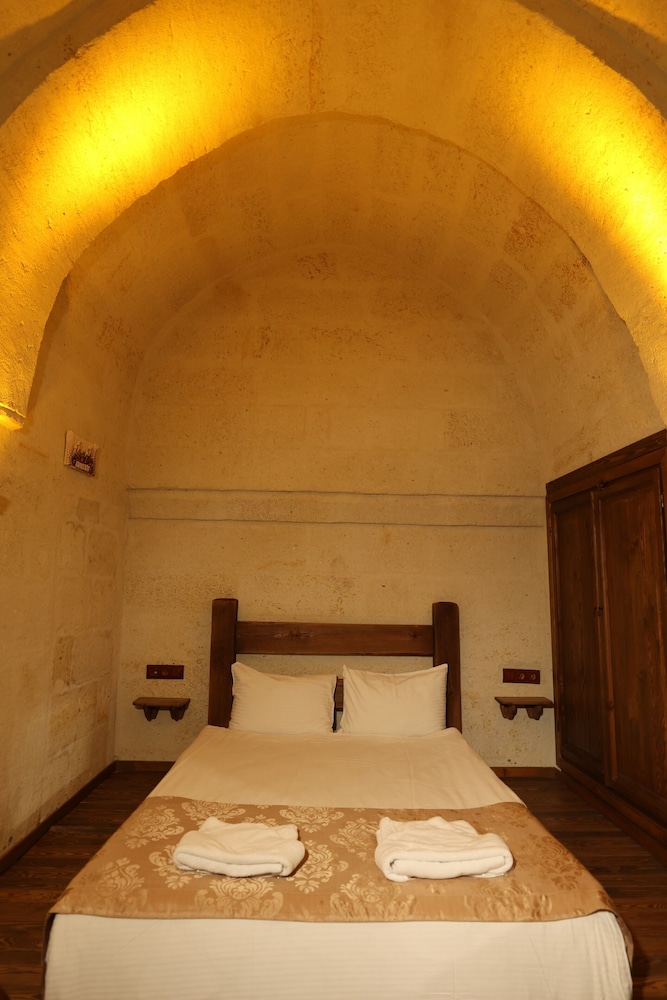 Economy Room - Photo 5