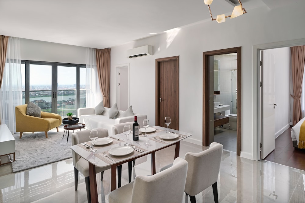 2 bedroom Family Suite - Photo 4