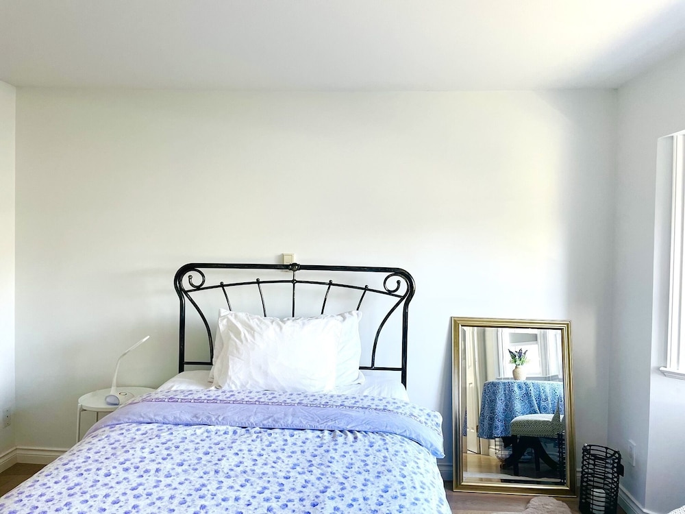 Comfort Room photo 2