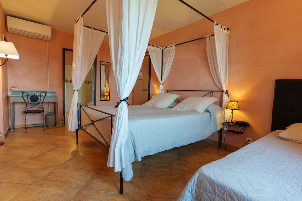 Superior Double Room, Sea View photo 1
