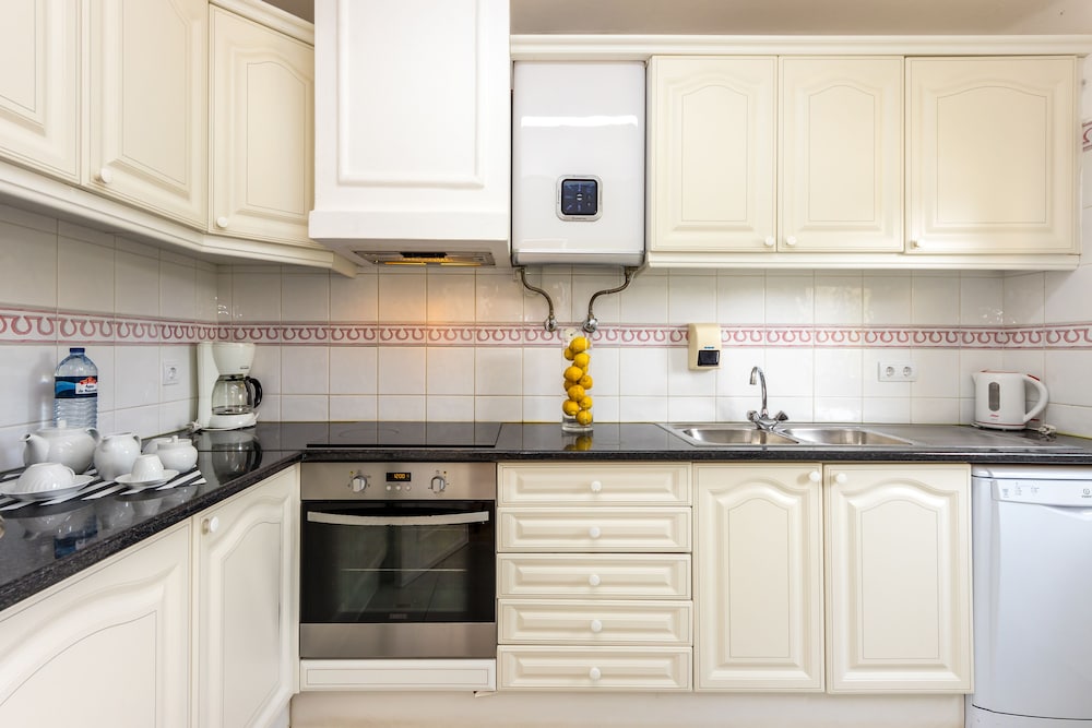 Premium Apartment, 2 Bedrooms - Photo 8