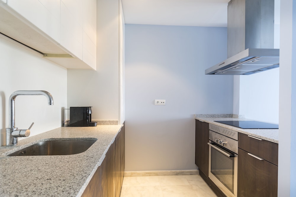 Deluxe Apartment, 1 Bedroom, Balcony, Partial Ocean View (Caleta) Deluxe Apartment, 1 Bedroom, Balcony, Partial Ocean View (Caleta)