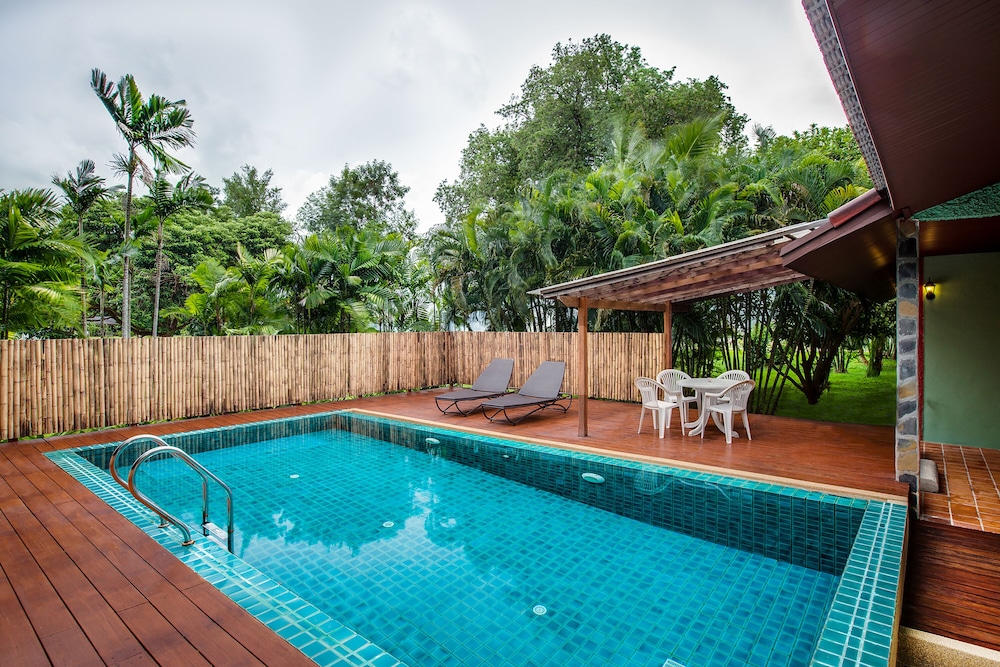 3-Bedroom Pool Villa In The Garden